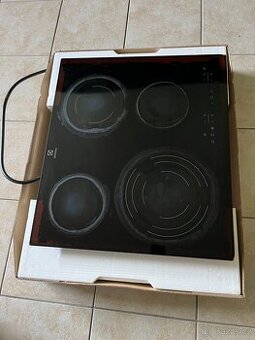 Varná deska Electrolux