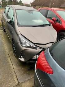 Toyota Yaris Hybrid r.v.2018 - Anglie