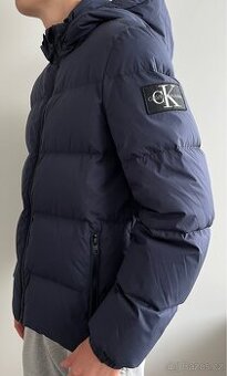 Zimní bundu Calvin Klein, velikost S