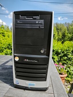 Stolní počítač Win 10 Pro, 4GB RAM, HDD 250GB