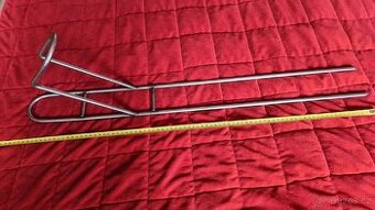 Prodám rybářské vidličky, nový rybářský prut Daiwa.