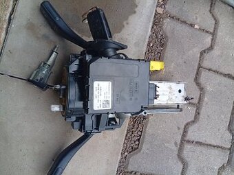 Prodám komplet tyč rizeni na škoda Octavia 2, kroužek, 2x