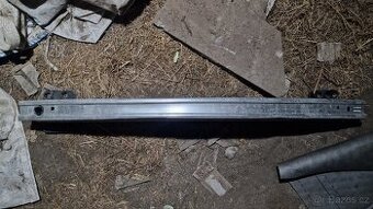 Zadní výztuha nárazníku Audi Q7 4LO 807 309