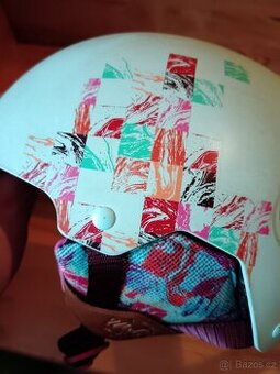 Snowboardová helma M 53-56