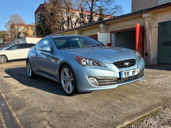 Hyundai Genesis Coupe V6 3,8i automat, 223kW