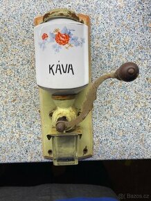 Prodám nástěnný mlýnek na kávu