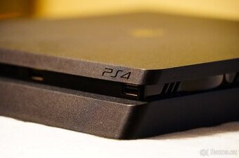 Sony PlayStation 4  500 GB HDD