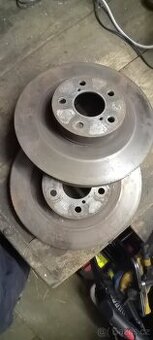 Kotouče Subaru Impreza