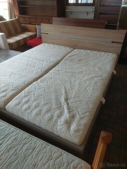 Manželská postel