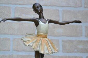 Bronzová socha - BALETKA 30 cm