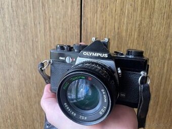 Olympus OM-2 + Tokina 2.8 24mm