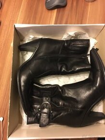 Kožené polokozačky vel. 38