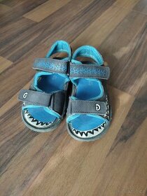 Sandále 24