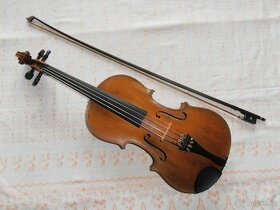 Housle celé 4|4  Antonius Stradivarius a smyčec
