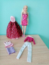 Panenka Barbie s oblečením