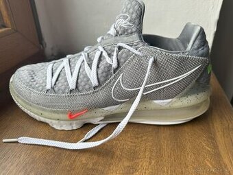 Nike LeBron 17 Low vel. 48