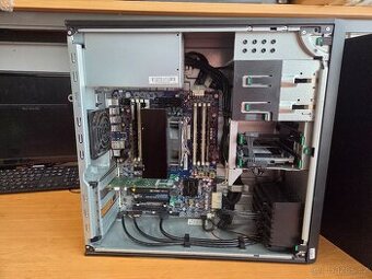 počítač HP Z440 workstation