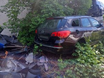 Opel Astra J