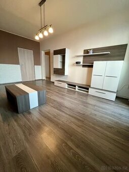 Pronájem bytu 2+1, 55 m² – Lužec nad Vltavou
