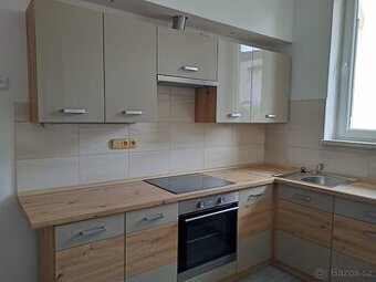 Slunný byt 2+kk (54 m²) k pronájmu Doksy