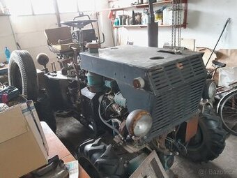 Kloubový traktor - 1