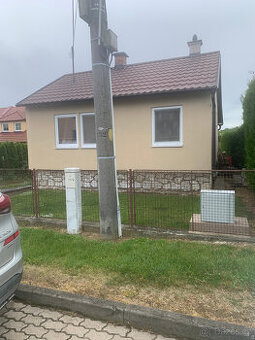 Nájem celého RD Bílovice u Brna, zahrádka, dílna