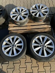 Alu kola originál audi R18 x 8j et 35