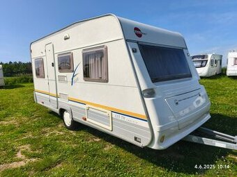 Burstner Fun 430, špičkový stav - jako nový, předstan