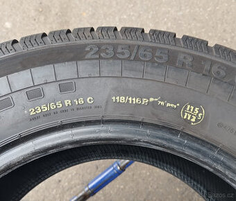 Celoroční pneu Continental 235/65r16C