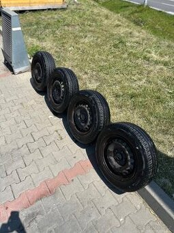 Škoda -  kola R15 letní pneu Bravuris 5x112