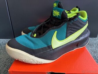 Dětské basketbalové boty zn. Nike vel. 38