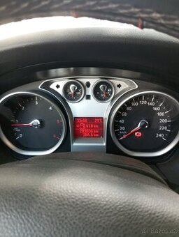 Focus 1.6tdci 80kw 110 koni
