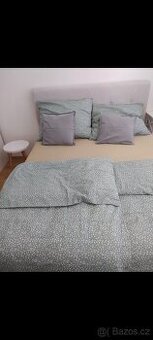Manželská postel Boxspring