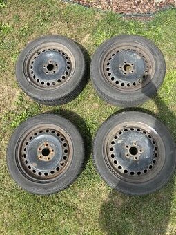 Plechové disky 16” + letní pneu Nokian – Ford Focus (r. 2006