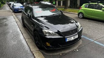 Lexus is 220d
