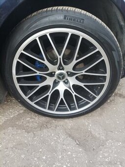 ALU kola Mercedes R22