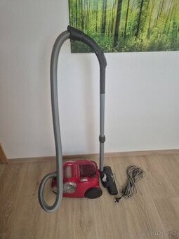 Bezsáčkový vysavač Electrolux supercyclone