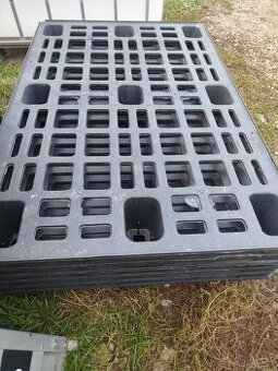 Plastové palety 120x80 la 110x110