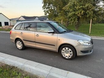 Škoda Fabia2 combi 1.4i 16v 63kw facelift 2010 jen 138139km