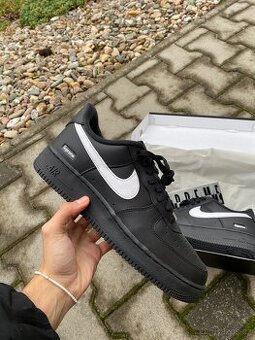 Nike Air Force Supreme Černá Bílá + samolepka zdarma, 44.5