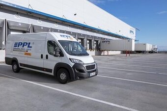 Kurýr řidič u společnosti PPL