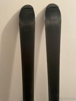 Sjezdové lyže délka 176 cm