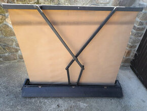 Starožitné přenosné promítací retro plátno v dřevěném boxu