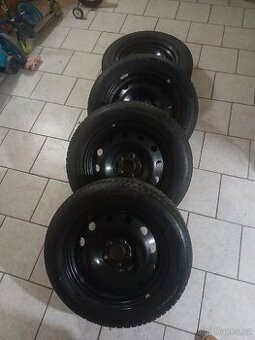 Zimní Plechová kola polaris 5 Barum 225/60 r 17 v xl