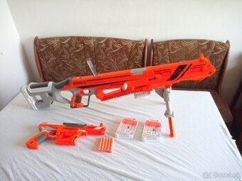 2x puška Nerf Accustrike Series, Falconfire a Raptorstrike