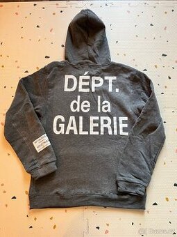 Mikina Gallery dept.