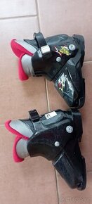 LYŽAŘŠKÉ BOTY VEL. 25-26 = délka stélky 17,5cm