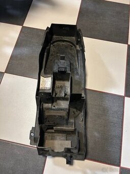 Suzuki gsxr 600 podsedlový plast