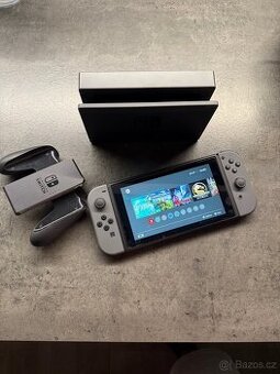 Herní konzole Nintendo  Switch - Grey Joy-Con + SD 512GB