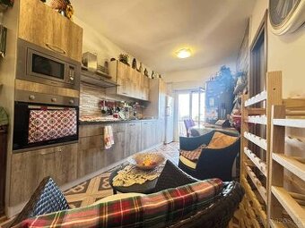 Sicílie, prodej bytu 3+1, 57 m2, zasklený balkón, Falcone